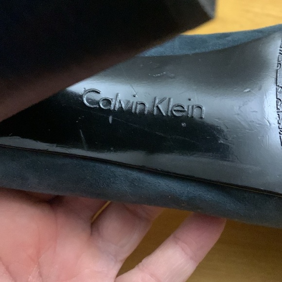 Calvin Klein Elita Suede Dressy Stacked Triangular Heels Size 8M VGUC - Picture 7 of 12
